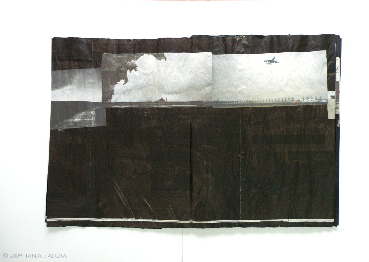 Installatie "Kranten-horizon" - Spread.